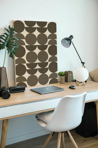 Neutral Subtle Shift I