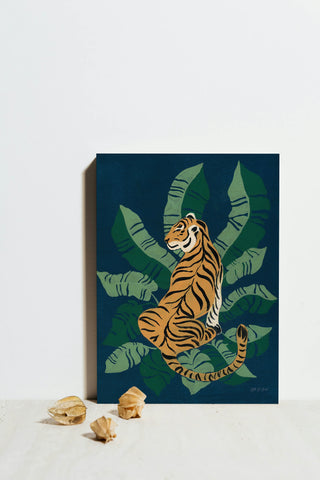Sitting Tiger Print